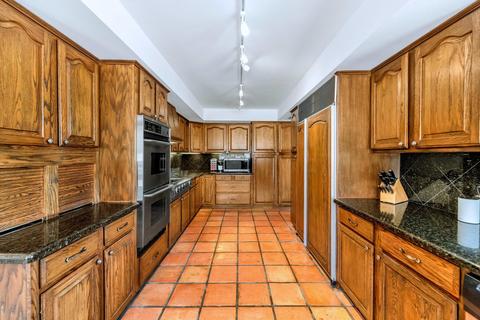 5330 E Royal View Dr N, Phoenix, AZ 85018 photo 18