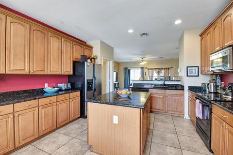 6413 S 23rd Dr, Phoenix, AZ 85041 photo 11