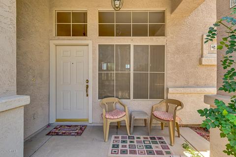 1069 E Baylor Ln, Gilbert, AZ 85296 photo 3