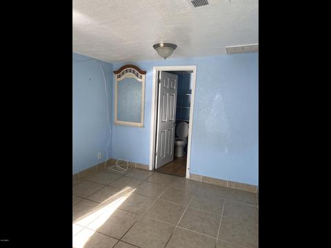 3401 N 64th Dr, Phoenix, AZ 85033 photo 5