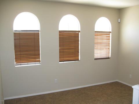 1457 E Sonrisas St, Phoenix, AZ 85040 photo 5