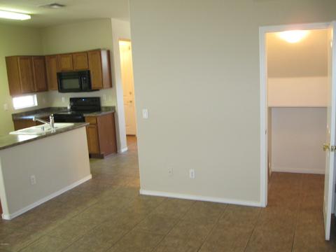 1457 E Sonrisas St, Phoenix, AZ 85040 photo 12