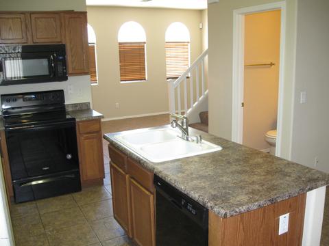 1457 E Sonrisas St, Phoenix, AZ 85040 photo 8