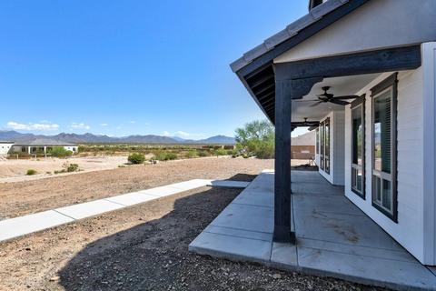 1411 E Red Range Way, Phoenix, AZ 85085 photo 2