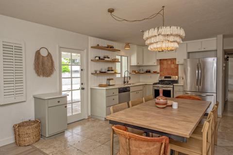 2901 E Windrose Dr, Phoenix, AZ 85032 photo 8