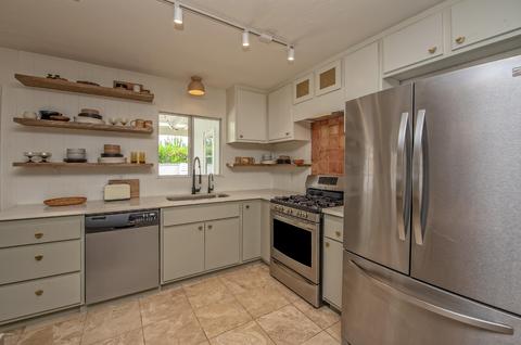 2901 E Windrose Dr, Phoenix, AZ 85032 photo 9