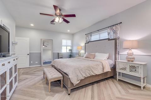 4835 E Piccadilly Rd, Phoenix, AZ 85018 photo 5