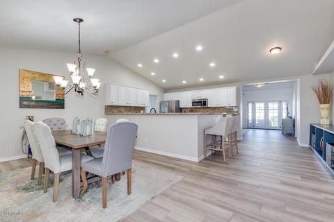 4835 E Piccadilly Rd, Phoenix, AZ 85018 photo 3