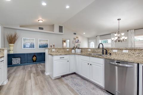 4835 E Piccadilly Rd, Phoenix, AZ 85018 photo 16