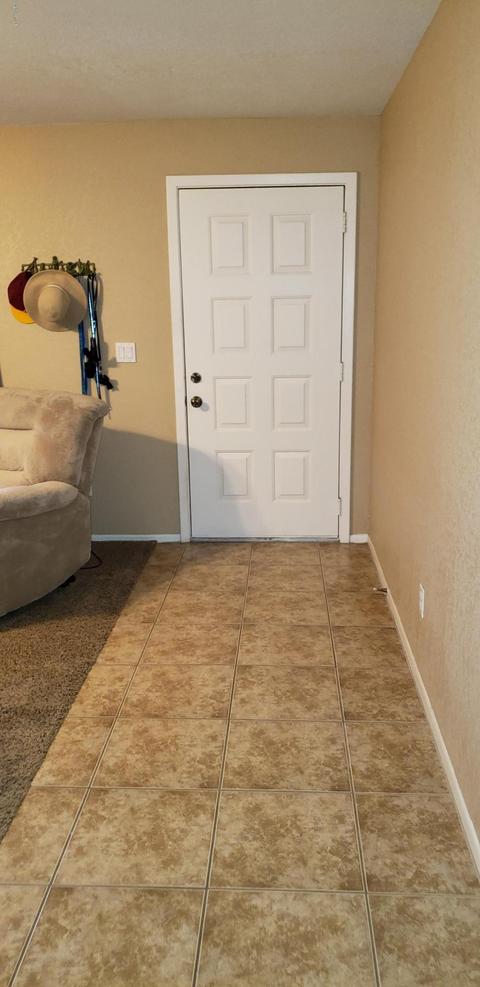 4501 E Cheyenne Dr, Phoenix, AZ 85044 photo 2