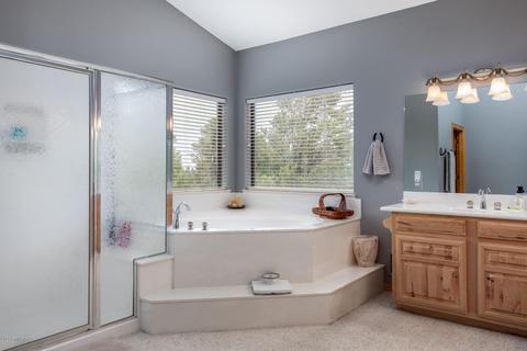 2311 Kitfox Cir, Overgaard, AZ 85933 photo 21