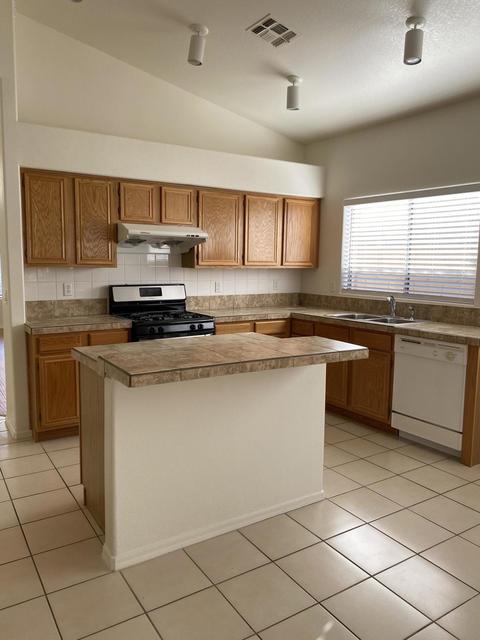 1500 E Sunrise Way, Gilbert, AZ 85296 photo 6