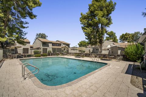 240 E Betty Elyse Ln, Phoenix, AZ 85022 photo 18