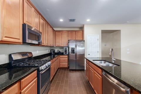 3943 E Sourwood Dr, Gilbert, AZ 85298 photo 7