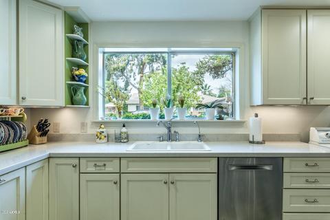 435 W Harmont Dr, Phoenix, AZ 85021 photo 6