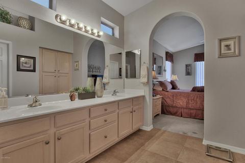 4694 E Peartree Ln, Gilbert, AZ 85298 photo 9