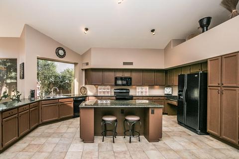 766 E Mountain Sage Dr, Phoenix, AZ 85048 photo 9