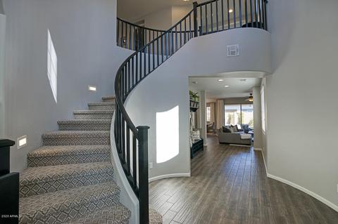 87 N Abalone Dr, Gilbert, AZ 85233 photo 2