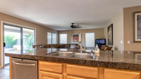 1129 E Jasper Dr, Gilbert, AZ 85296 photo 9
