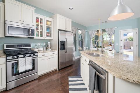 3557 E Amber Ln, Gilbert, AZ 85296 photo 7