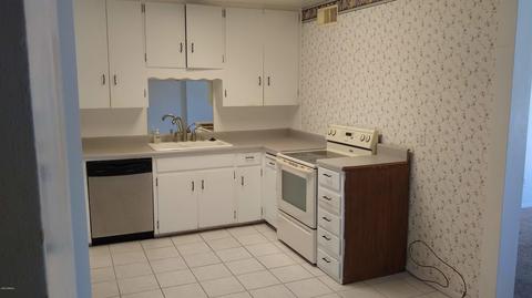2704 W Carson Dr, Tempe, AZ 85282 photo 5