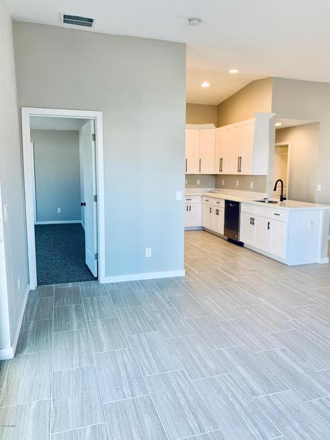 2547 E Illini St, Phoenix, AZ 85040 photo 6