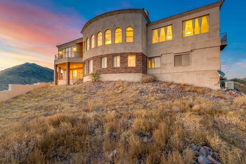 310 E Briles Rd, Phoenix, AZ 85085 photo 1
