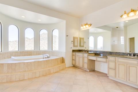 310 E Briles Rd, Phoenix, AZ 85085 photo 9