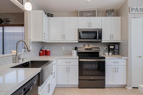 2233 E Kelton Ln, Phoenix, AZ 85022 photo 9