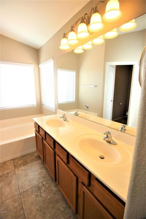 3868 E Longhorn Dr, Gilbert, AZ 85297 photo 33