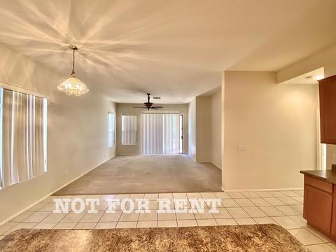 5023 E Robin Ln, Phoenix, AZ 85054 photo 23