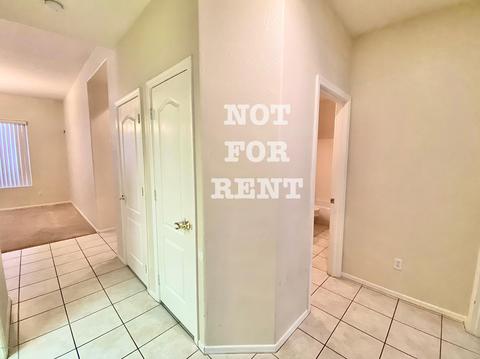 5023 E Robin Ln, Phoenix, AZ 85054 photo 13
