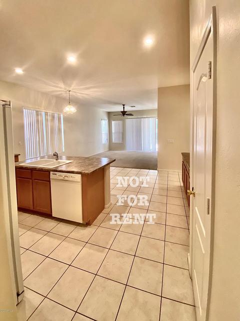 5023 E Robin Ln, Phoenix, AZ 85054 photo 19