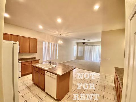 5023 E Robin Ln, Phoenix, AZ 85054 photo 20
