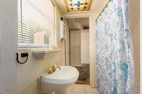 901 E Montebello Ave, Phoenix, AZ 85014 photo 14