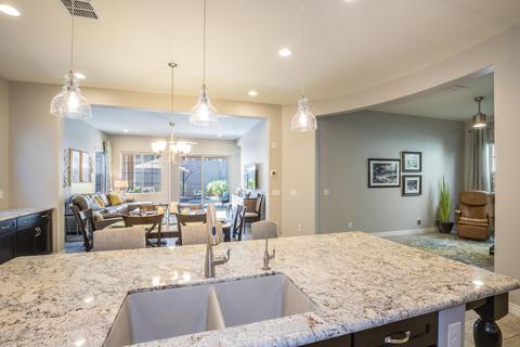 4642 E Navigator Ln, Phoenix, AZ 85050 photo 9