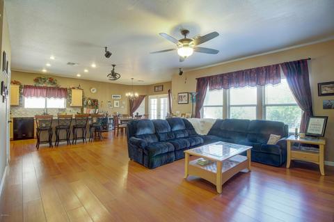 3538 E Santa Fe Ln, Gilbert, AZ 85297 photo 6