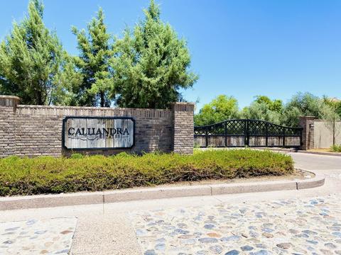 2549 E Vallejo Dr, Gilbert, AZ 85298 photo 2