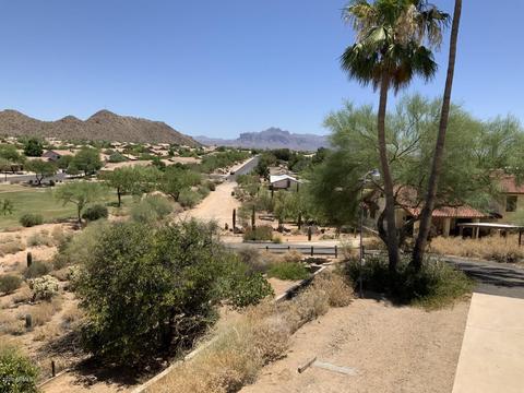 8911 E Princess Dr, Mesa, AZ 85207 photo 2