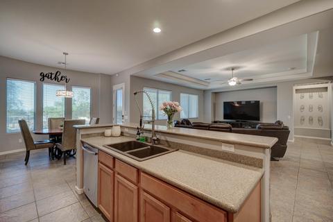 2014 E Pedro Rd, Phoenix, AZ 85042 photo 10