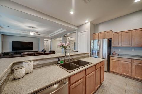 2014 E Pedro Rd, Phoenix, AZ 85042 photo 12