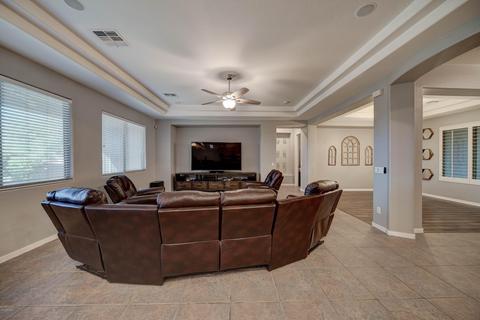 2014 E Pedro Rd, Phoenix, AZ 85042 photo 6