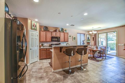 2920 E Meadowview Dr, Gilbert, AZ 85298 photo 4