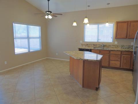 4711 E Desert Wind Dr, Phoenix, AZ 85044 photo 4