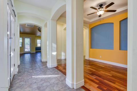 3220 E Branham Ln, Phoenix, AZ 85042 photo 11