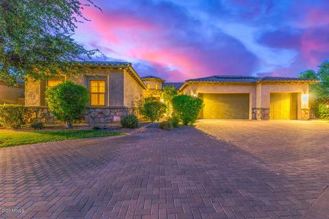 3220 E Branham Ln, Phoenix, AZ 85042 photo 1