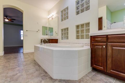 3220 E Branham Ln, Phoenix, AZ 85042 photo 33