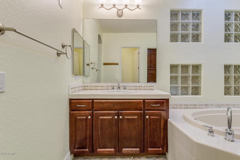 3220 E Branham Ln, Phoenix, AZ 85042 photo 32