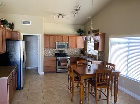 1044 W Cooley Dr, Gilbert, AZ 85233 photo 8