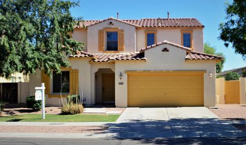 1321 E Strawberry Dr, Gilbert, AZ 85298 photo 2